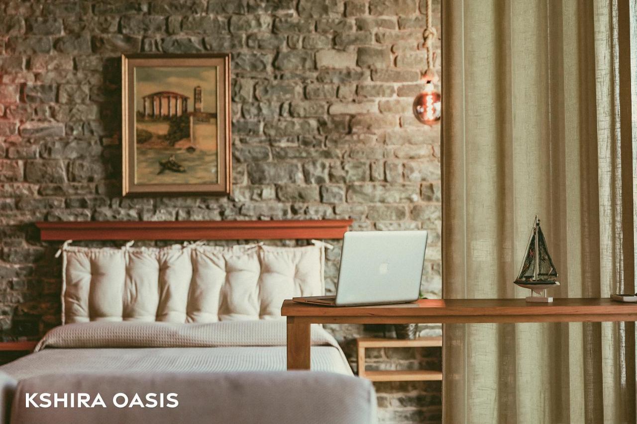 Kshira Oasis - Luxury 7-bedroom Qeparo