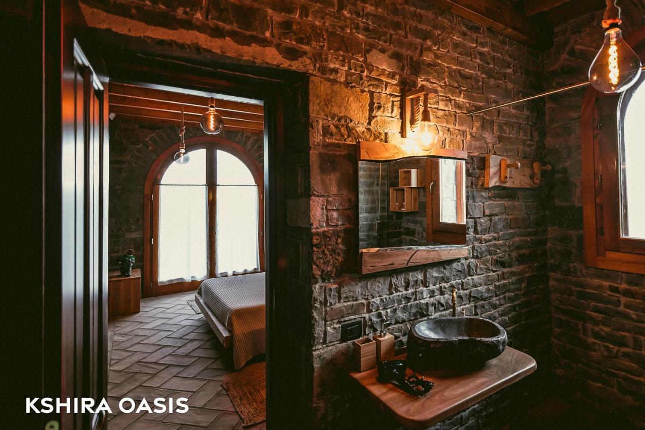 Kshira Oasis - Luxury 7-bedroom Apartment Qeparo