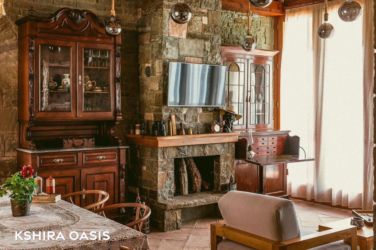 Kshira Oasis - Luxury 7-bedroom Apartment Qeparo
