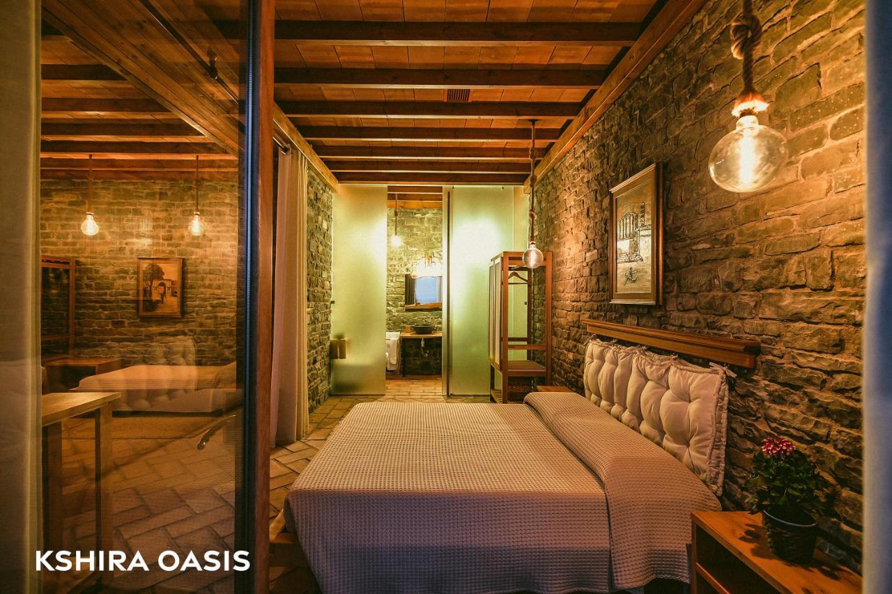 Kshira Oasis - Luxury 7-bedroom Apartment Qeparo