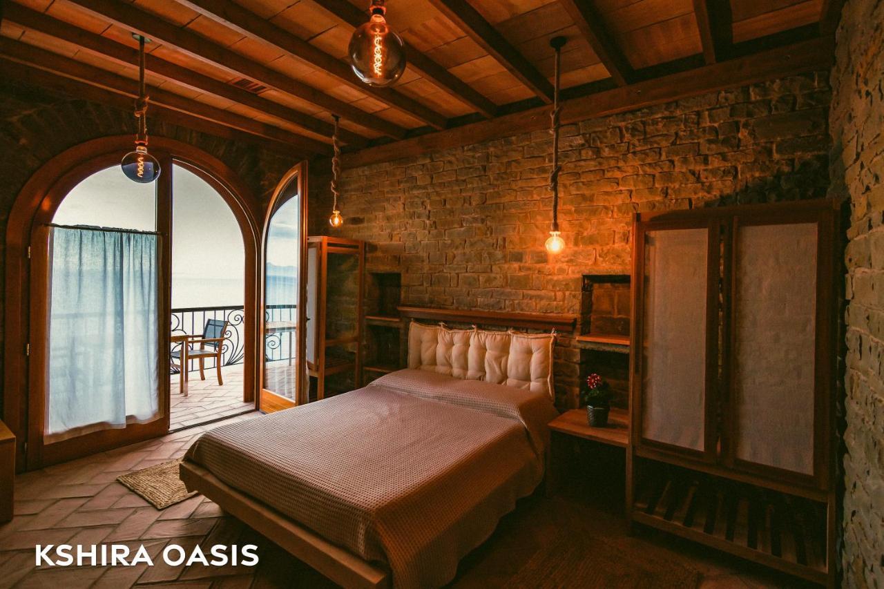 Kshira Oasis - Luxury 7-bedroom Qeparo