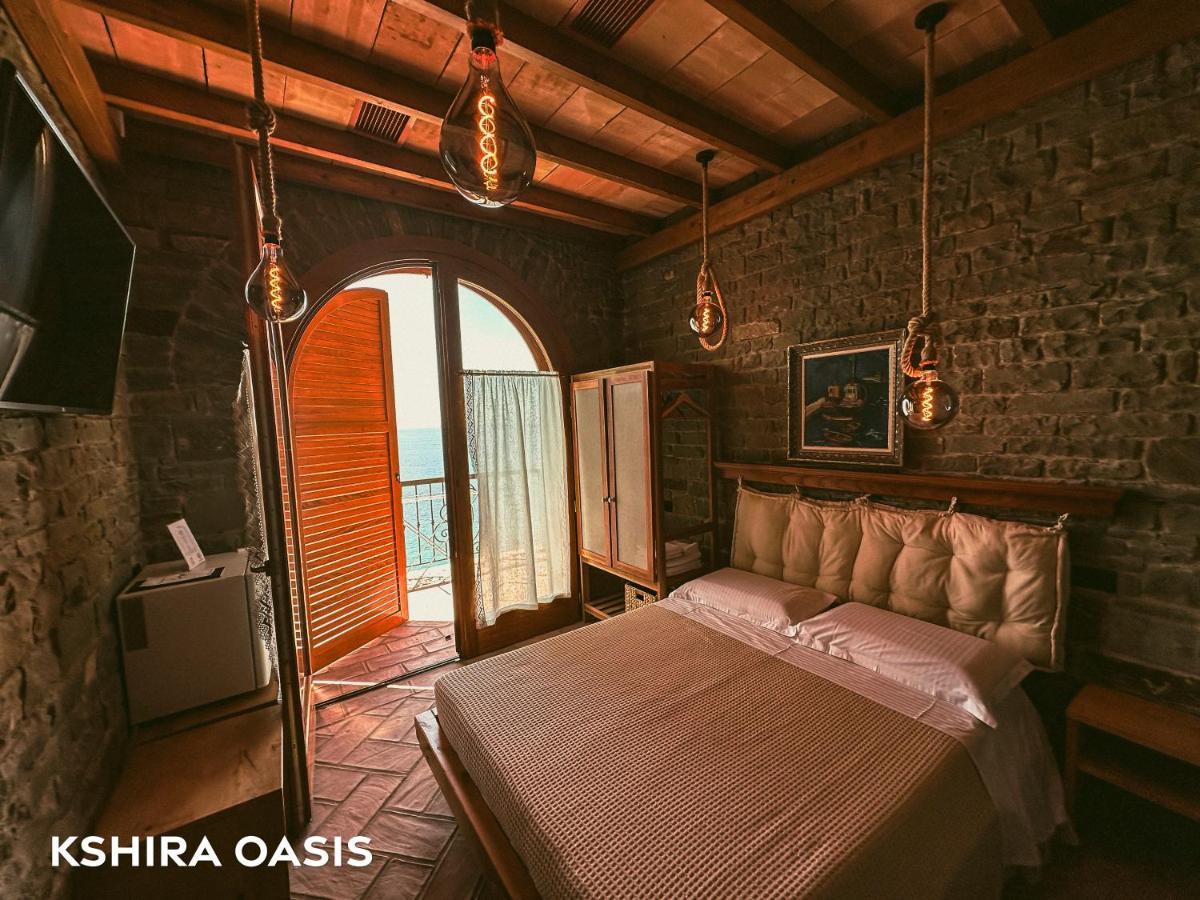 Kshira Oasis - Boutique With Private Beachfront With & Restaurant Lägenhet Qeparo